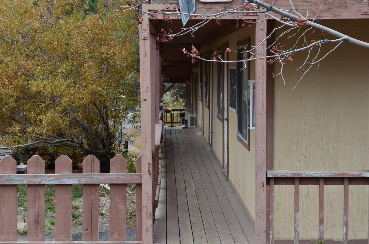 Deep Creek Motel Running Springs Экстерьер фото